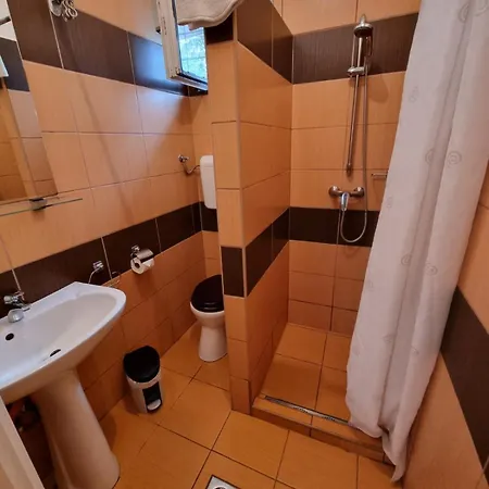 Szatmari Vendeghaz Holiday home Balatonlelle