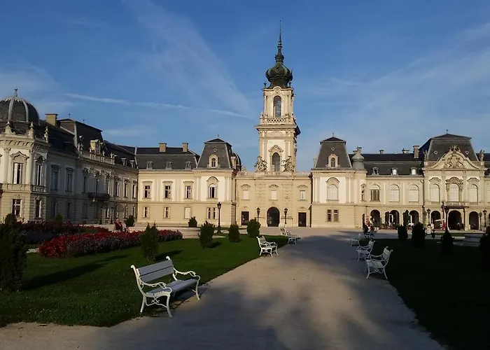 Szatmari Vendeghaz * Balatonlelle